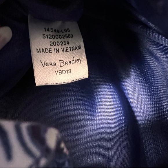 Vera Bradley Bohemian Messenger Adjustable Crossbody Bag, zip close and magnetic - Picture 3 of 16